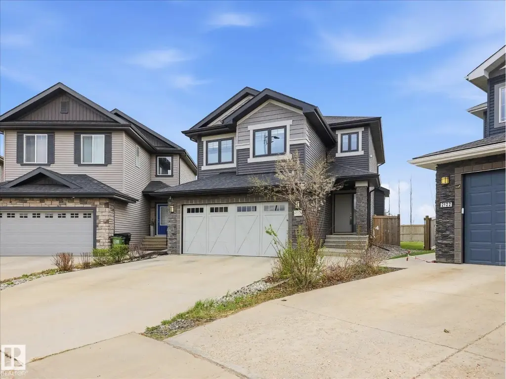 2115 Auxier Co Sw, Edmonton